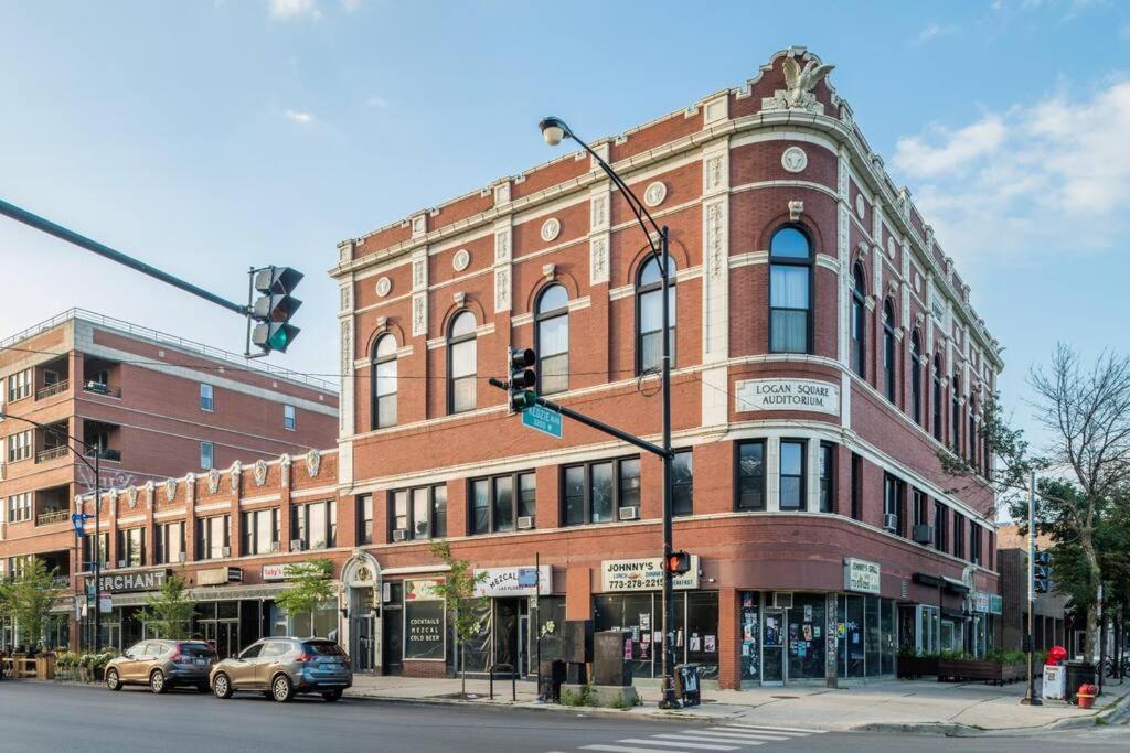 Lovely Logan Square 2-Bedroom In Chicago Eksteriør billede